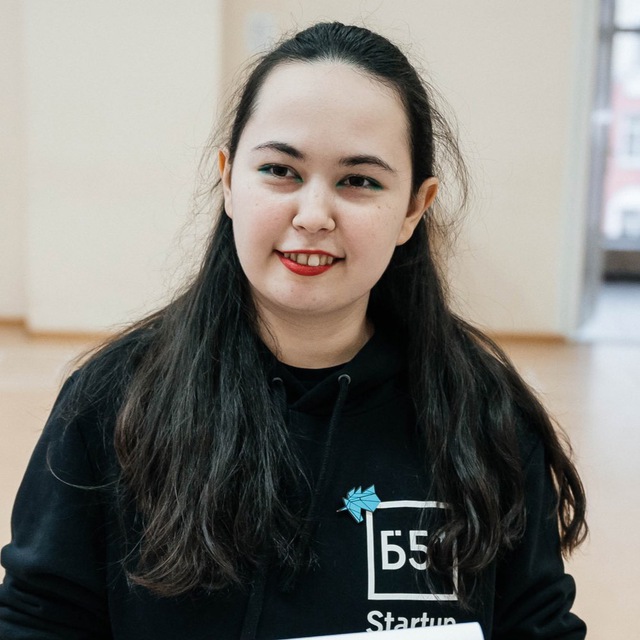 Яна Песенкова